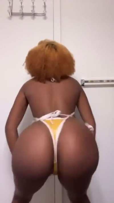She Ever Ready🥵 Fi buss a mad Sample 🥴. Song : “Shot Jello “ 🎉 (@xcl<wbr>usive<wbr>naiii<wbr>)