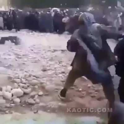 Seriat isteyen erkekler neyin kafasini yasiyor