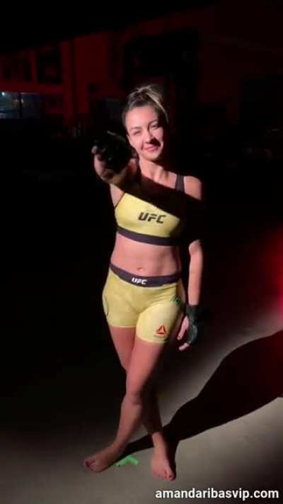 Amanda R.