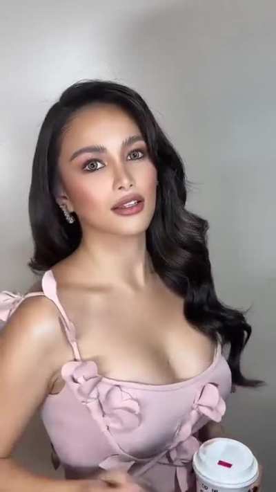 Elisse Joson