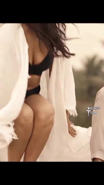 Neha Sharma 