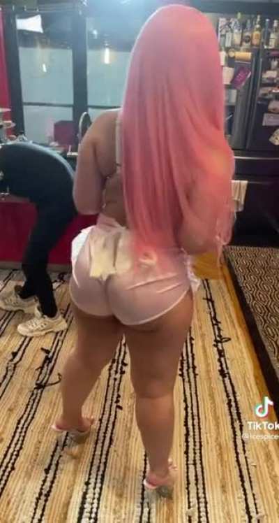 Booty cuffs 🥺