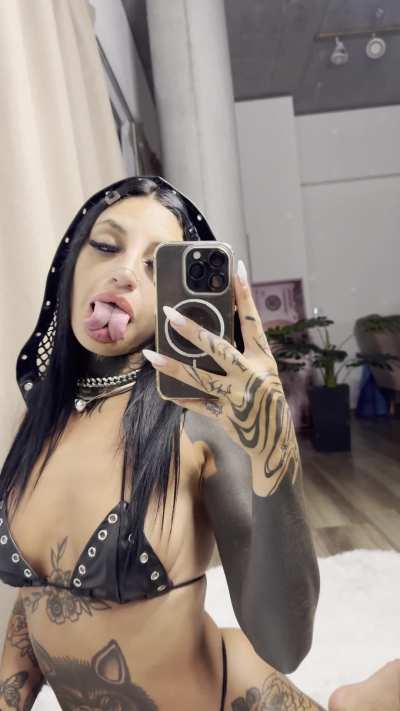 My tongue is ready for valentines