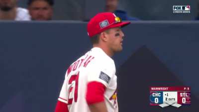 [Highlight] Lars Nootbaar with a nice sliding catch in London.