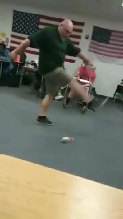 Teacher calls his shot