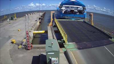 Island ferry hits the ramp - Kuivastu, Estonia (21.07.2021)