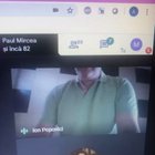 s-a căcat pe el de curs...