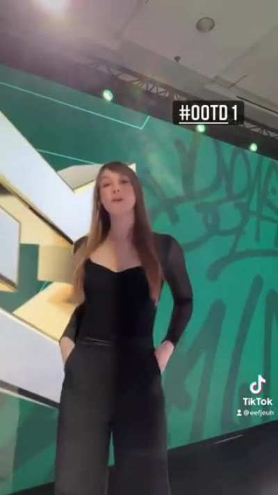 👀