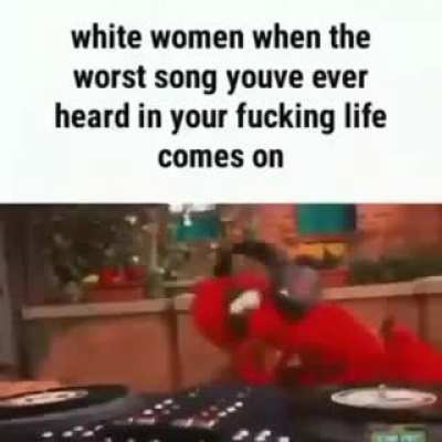 White w*man 🤢🤢