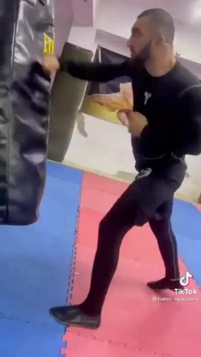 That’s one sturdy boxing bag