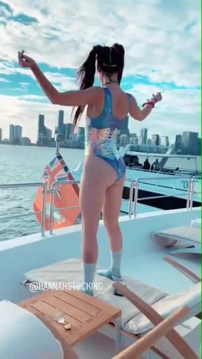 Booty wiggle gif