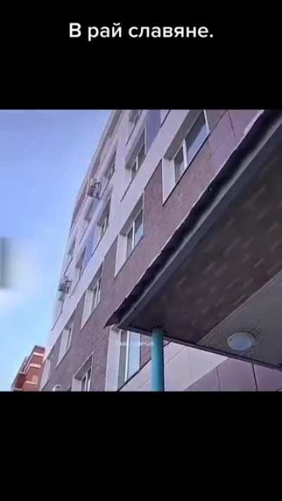 Корона? Вам иммиграция сразу наверх!