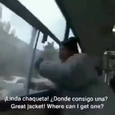 🗿