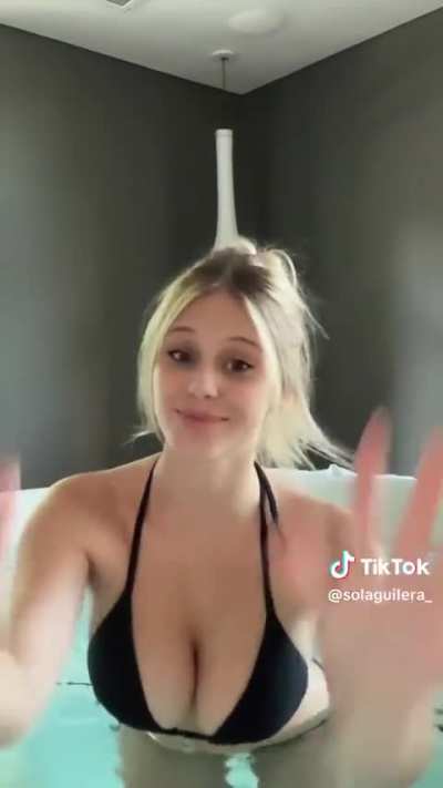 Bikini (.) (.)
