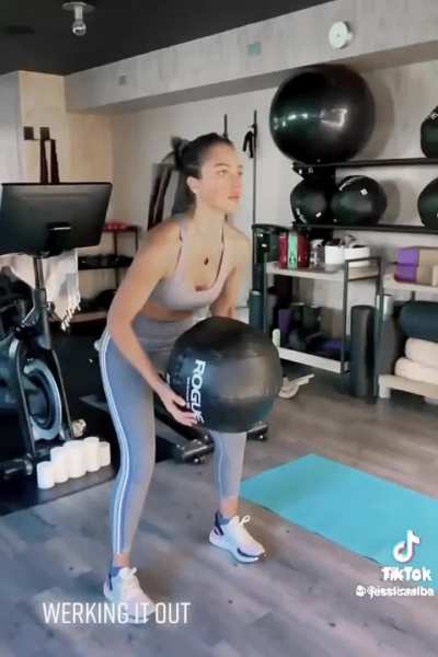 Jessica Alba