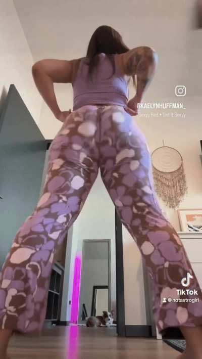 @notastrogirl