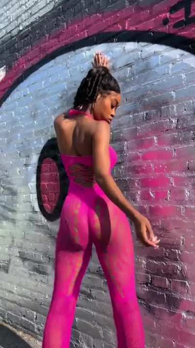 @lovechade_