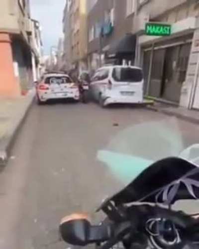 Wheelie rider crashes instantly while showing off