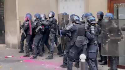 FRANCE RIGHT NOW