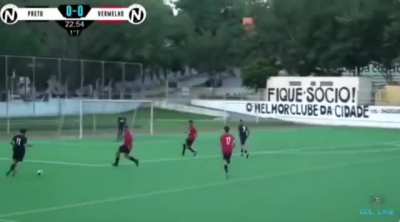 Esse era pra vencer o Puskas! 