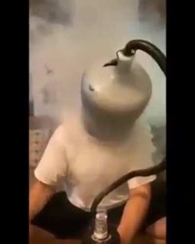 To smoke a bong