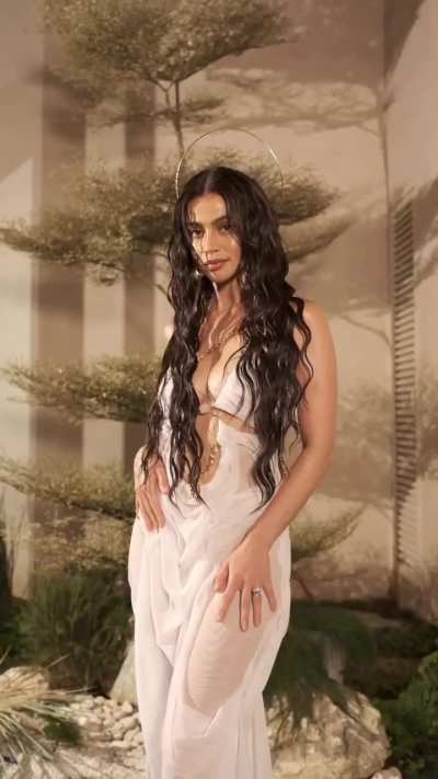 Anne Curtis