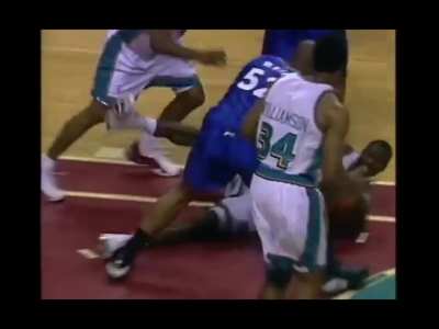 [Highlight] Teal-era Ben Wallace vs. T-Mac's hook shot
