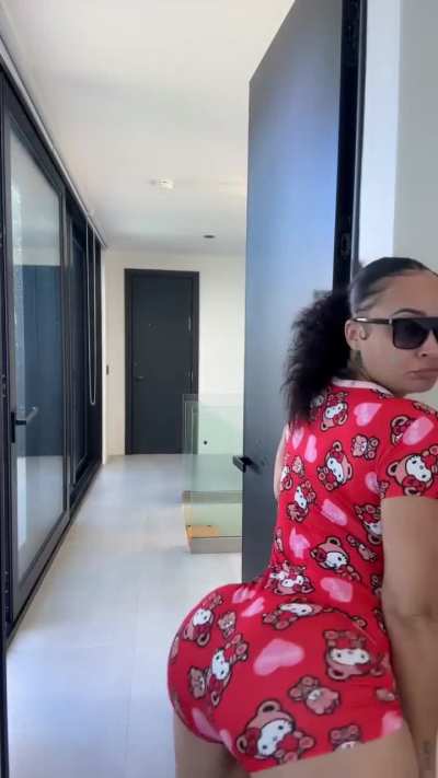 fuck her with the shades on