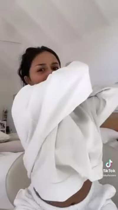 smack! (reveal)