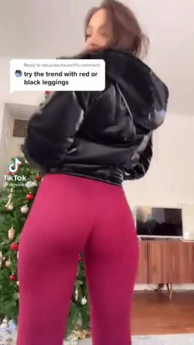 I've all of a sudden like red leggings