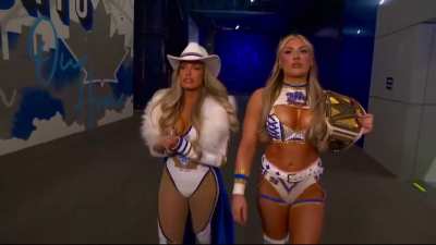 Trish Stratus & Tiffany Stratton Elimination Chamber