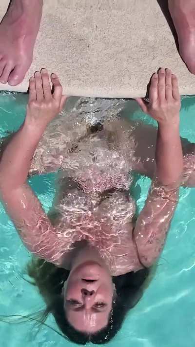 Love pool jets