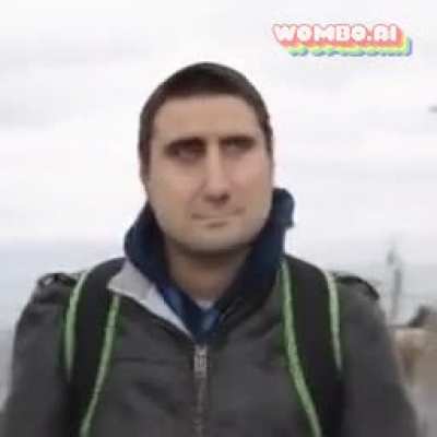 Efe aydalın ağzını açmadan şarkı soyleyebildiğini biliyormuydunuz?
