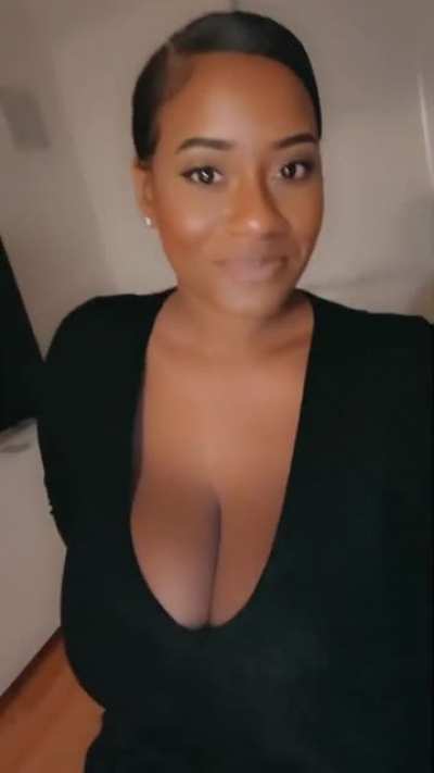 Yani Mills smiles