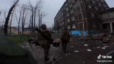 RU pov: Donetsk infantry unit in the north of Artemovsk/Bakmut village of Krasnaya Gora, Video said to be taken on 23 January 2023