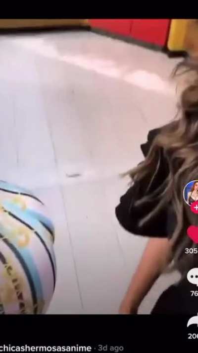 Her friend is impressed.
