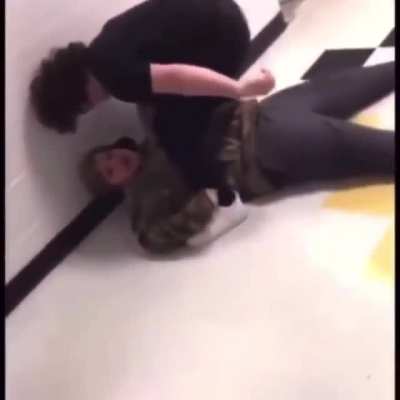 Can you even call this a fight😭