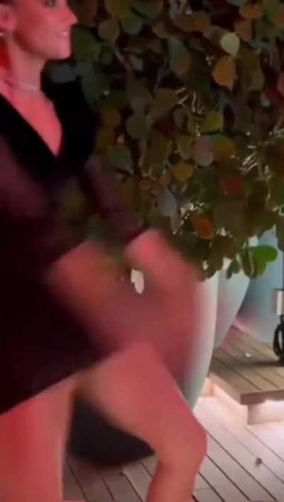 Sexy dancing