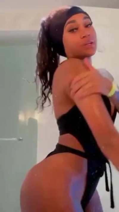 🍑🍒🖤