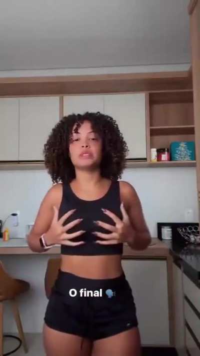Apertou o peitão