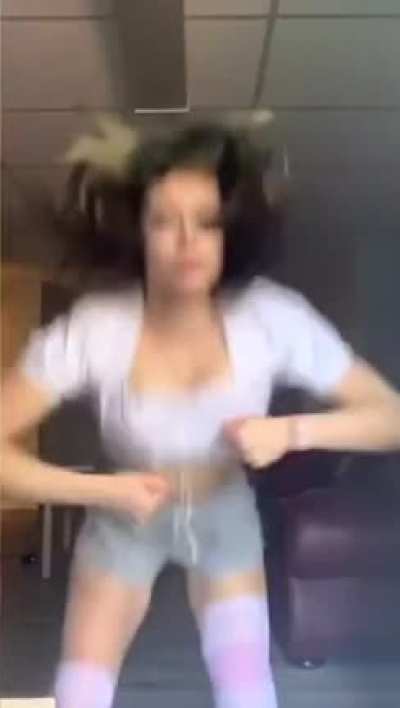Twerk 2