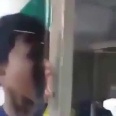 :V