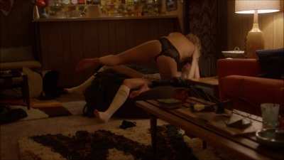 Malin Akerman & Kate Micucci - Easy (2016)