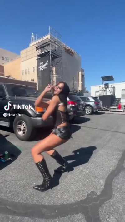 Nasty girls dance battle 