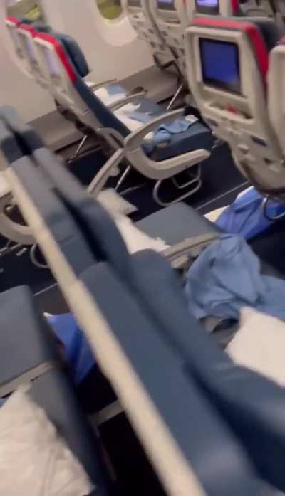 Delta diarrhea plane