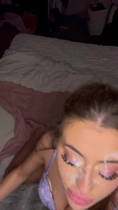 Painted her face with this one 💦💦