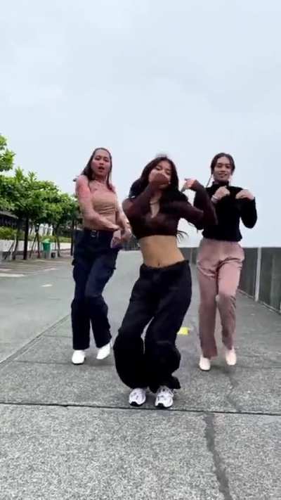 Maris Racal