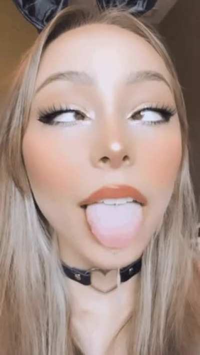Ahegao is so hot, their dumb faces and drool make me goon so hard 🤤🤤😵‍💫 love ahegaoing back to them as I jerk my brains out