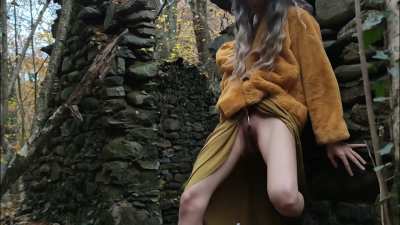 When im out in the woods sometimes I need a quick break [gif]