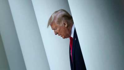 Trump sings I'm So Ronery - Team America
